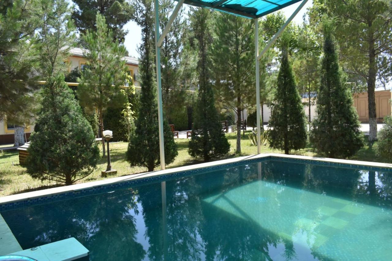 Admiral Hotel Termez Exterior photo